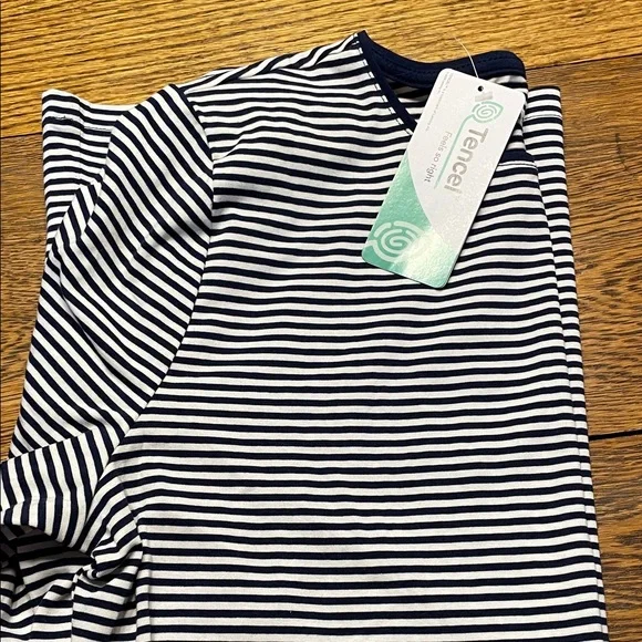 Lands' End Navy Blue and White Striped Long Sleeve Tee NWT - Picture 6 of 6